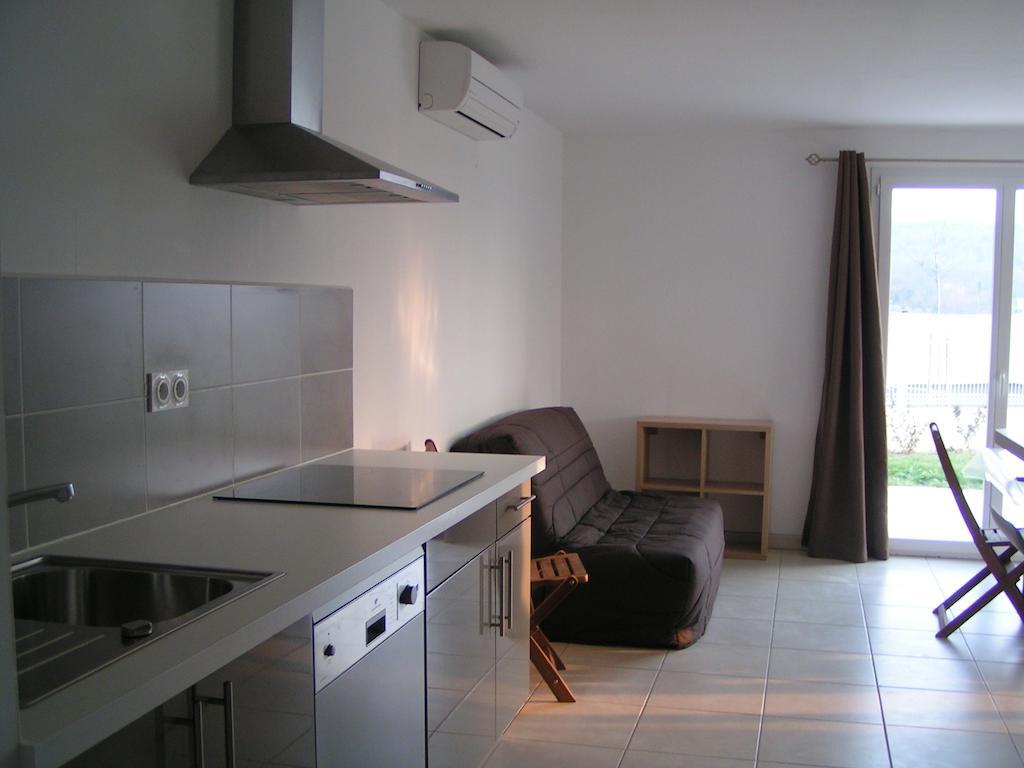 Aux Couleurs D'Ardeche Apartment วัลลงปงต์ดาร์ก ห้อง รูปภาพ