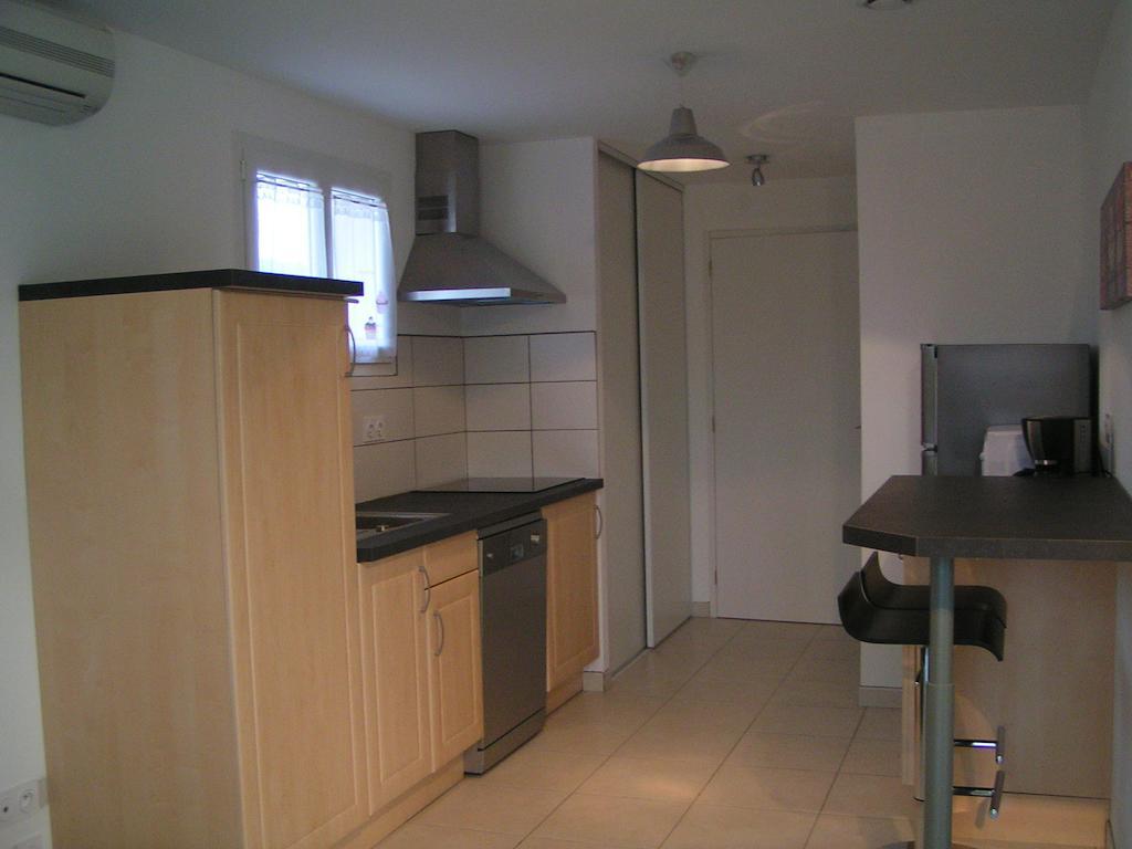 Aux Couleurs D'Ardeche Apartment วัลลงปงต์ดาร์ก ห้อง รูปภาพ